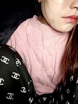 Snapshot of natra0033 chatting on February 1, 12:42 am natra0033 online show from February 1, 12:42 am