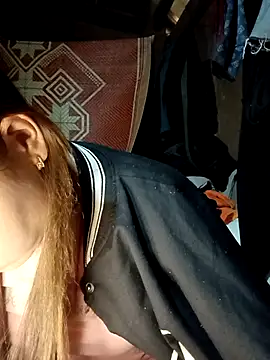 Snapshot of natra0033 chatting on February 21, 7:20 am natra0033 online show from February 21, 7:20 am