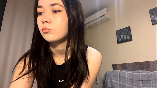 ArleanDemicco online show from January 14, 12:11 pm