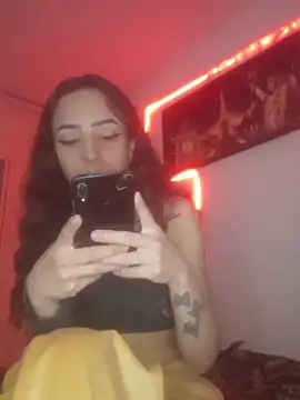 AlexxaAndRileyy online show from February 6, 1:14 pm