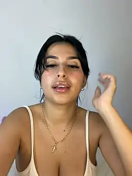 Mia arabs online show from February 12, 11:00 pm