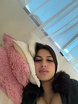 Snapshot of Mia_arabs chatting on April 24, 4:31 pm Mia arabs online show from April 24, 4:31 pm
