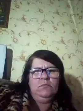 NysiOlsen online show from February 17, 5:08 pm