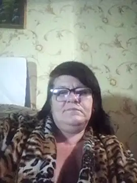 NysiOlsen online show from February 19, 6:04 pm