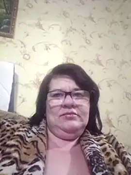 NysiOlsen online show from March 5, 5:20 pm