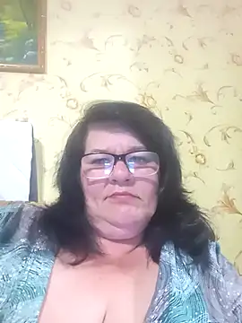 NysiOlsen online show from May 18, 6:25 pm