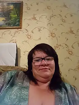 NysiOlsen online show from May 25, 10:16 pm