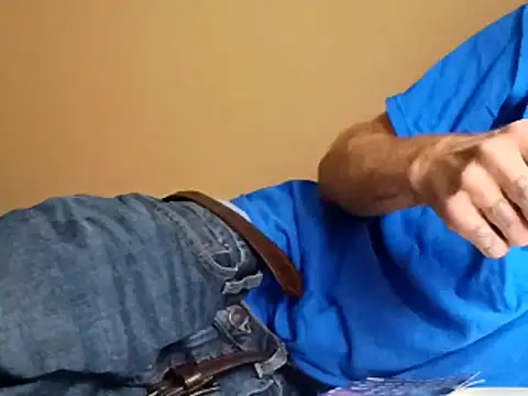 Snapshot of sterng6969 chatting on February 24, 5:27 am sterng6969 online show from February 24, 5:27 am