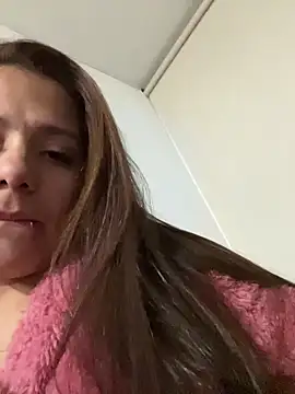 Pretty  Milf online show from April 15, 6:09 am