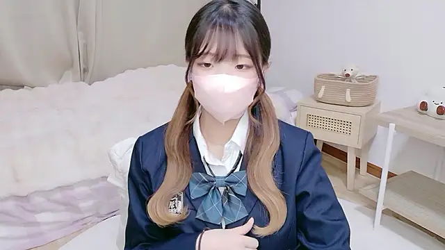 Snapshot of NOA_cha chatting on April 3, 5:11 pm NOA cha online show from April 3, 5:11 pm