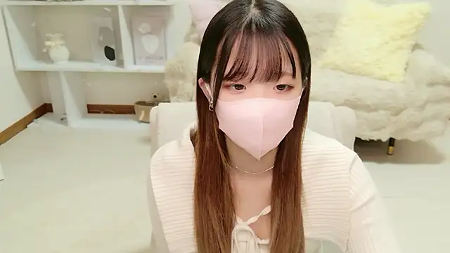 Snapshot of NOA_cha chatting on April 17, 5:05 pm NOA cha online show from April 17, 5:05 pm