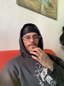 liyamjunior online show from February 10, 4:11 pm