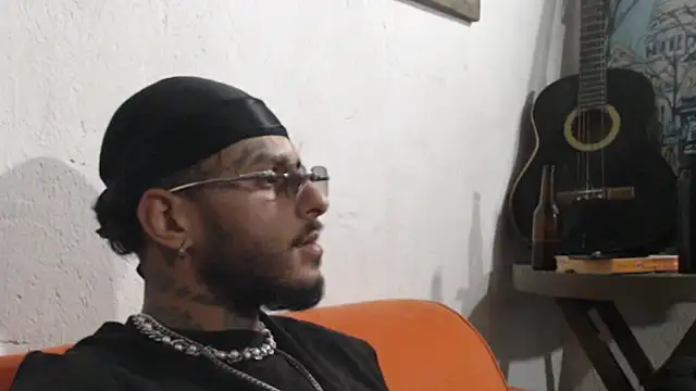 liyamjunior online show from February 16, 5:58 am