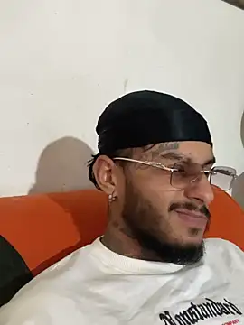 liyamjunior online show from February 23, 6:49 pm