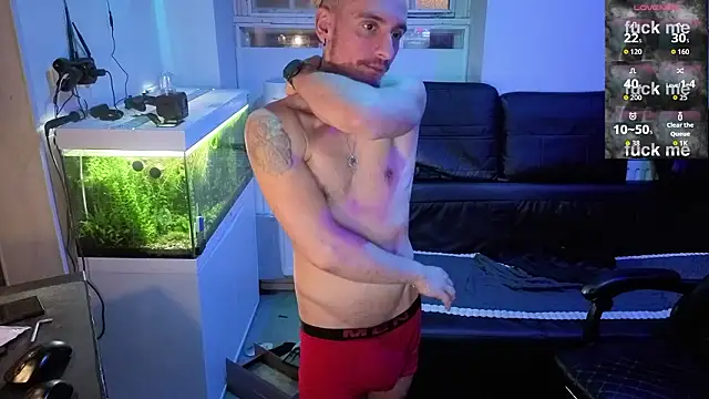 Rayzel White online show from February 3, 11:21 pm