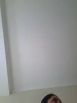 Neveencantada00 online show from February 24, 7:01 pm