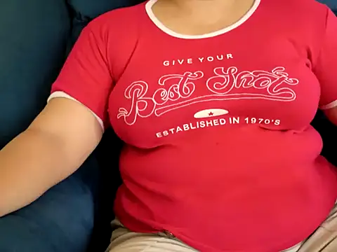 TamilDreamgirl08 online show from March 31, 5:19 am