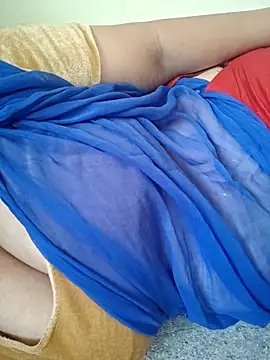 TamilDreamgirl08 online show from April 13, 4:51 am