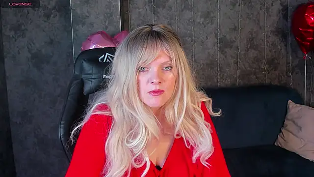 Snapshot of Victoria_Nelson chatting on February 26, 2:43 am Victoria Nelson online show from February 26, 2:43 am