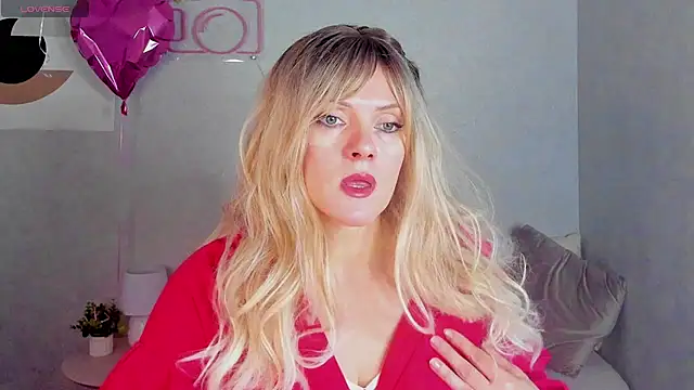 Snapshot of Victoria_Nelson chatting on March 3, 12:50 am Victoria Nelson online show from March 3, 12:50 am