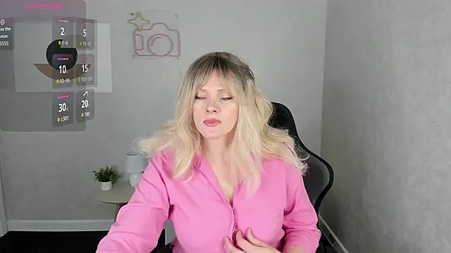 Victoria Nelson online show from April 18, 1:20 am