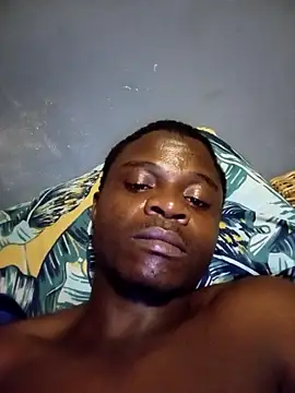 Snapshot of dicklife3485 chatting on February 13, 9:33 pm dicklife3485 online show from February 13, 9:33 pm