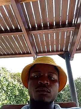 Snapshot of dicklife3485 chatting on February 19, 8:21 am dicklife3485 online show from February 19, 8:21 am