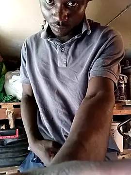 Snapshot of dicklife3485 chatting on February 25, 8:24 am dicklife3485 online show from February 25, 8:24 am