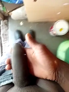 Snapshot of dicklife3485 chatting on February 27, 9:31 am dicklife3485 online show from February 27, 9:31 am