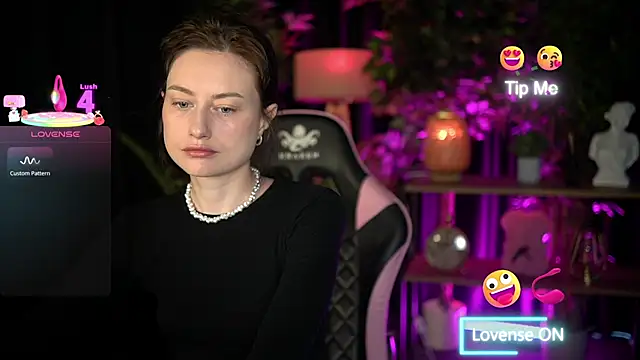 baby luna xo online show from February 11, 9:36 am