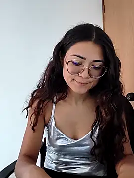 Freyarosse online show from March 5, 2:35 pm