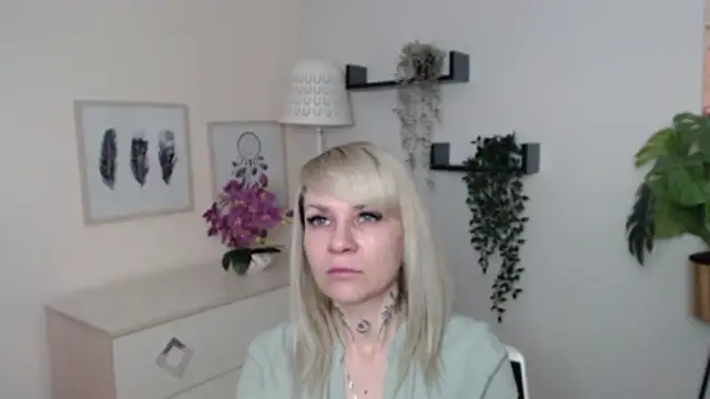 Noirflirty online show from January 19, 7:01 am