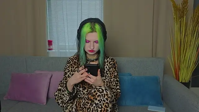 ToxicKittyy online show from February 5, 2:43 pm