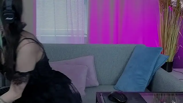 ToxicKittyy online show from February 21, 2:18 pm