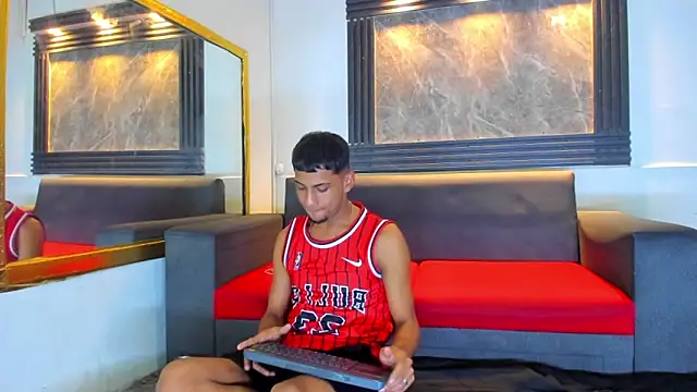 ALEX KEITH26 online show from March 26, 7:41 pm