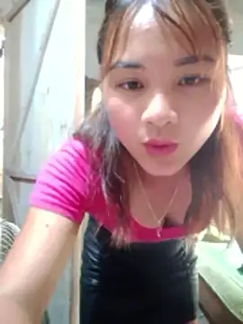 Snapshot of Lisakeem chatting on May 18, 7:25 am Lisakeem online show from May 18, 7:25 am