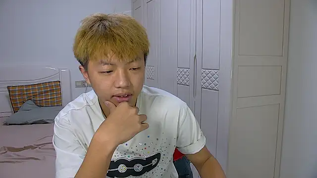 Chocolates-001 online show from March 15, 11:38 am