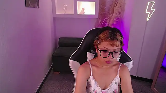 melodyy as online show from February 27, 12:49 pm