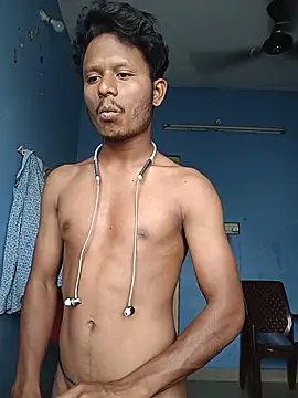 Snapshot of stylee_satheesh chatting on June 2, 7:54 am stylee satheesh online show from June 2, 7:54 am