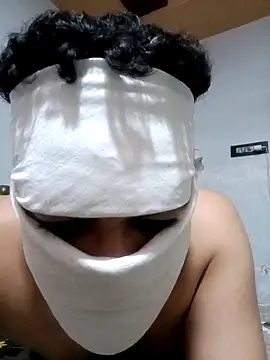Snapshot of gujjuboysexy123 chatting on May 30, 6:05 pm gujjuboysexy123 online show from May 30, 6:05 pm