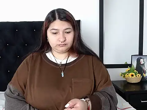 LauraHorny69 online show from February 22, 1:42 pm