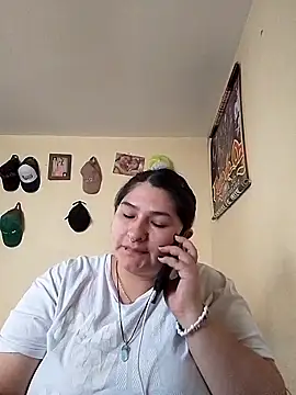 Snapshot of LauraHorny69 chatting on May 28, 8:28 pm LauraHorny69 online show from May 28, 8:28 pm