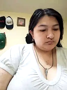 Snapshot of LauraHorny69 chatting on June 13, 2:37 pm LauraHorny69 online show from June 13, 2:37 pm