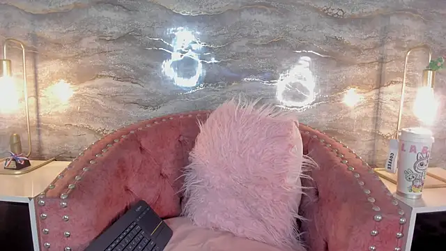 Snapshot of SHINYY_STAR_ chatting on February 7, 7:28 pm SHINYY STAR online show from February 7, 7:28 pm