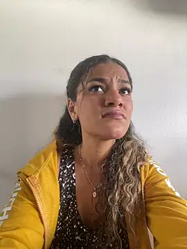 Snapshot of AngelPinkk_ chatting on July 5, 8:38 pm AngelPinkk online show from July 5, 8:38 pm
