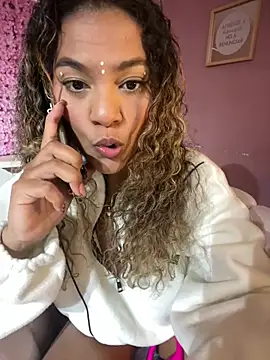 Snapshot of AngelPinkk_ chatting on July 8, 3:22 am AngelPinkk online show from July 8, 3:22 am