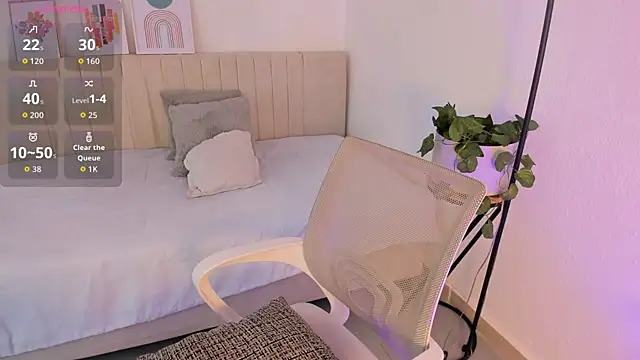  Amirah online show from February 13, 7:10 pm