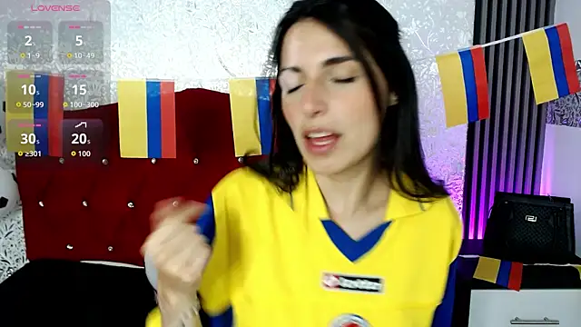 MiaVelasquez01 online show from June 11, 4:16 pm