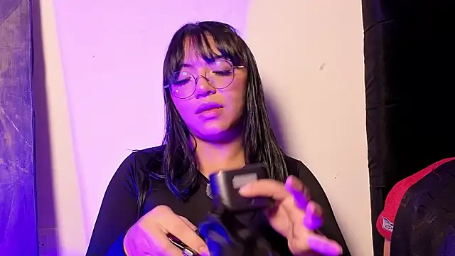 Snapshot of victoriia_thompson chatting on February 20, 8:31 pm victoriia thompson online show from February 20, 8:31 pm