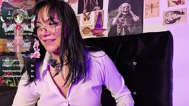 Snapshot of victoriia_thompson chatting on March 2, 5:08 am victoriia thompson online show from March 2, 5:08 am